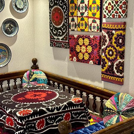 Emirhan Hotel Samarkand Esterno foto