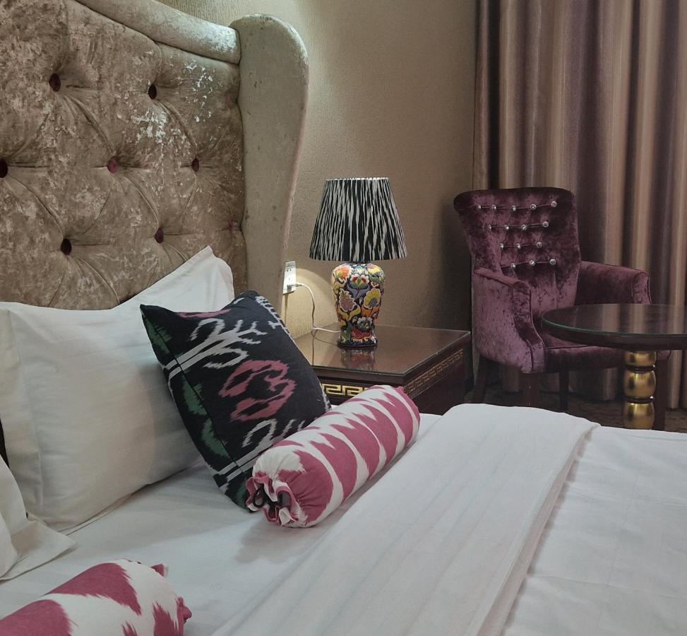 Emirhan Hotel Samarkand Esterno foto