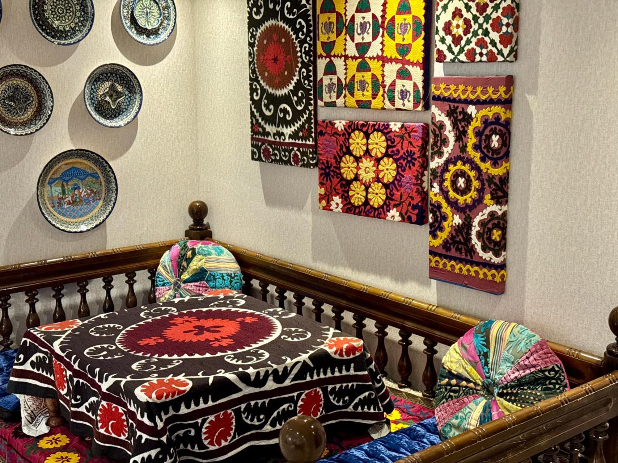Emirhan Hotel Samarkand Esterno foto