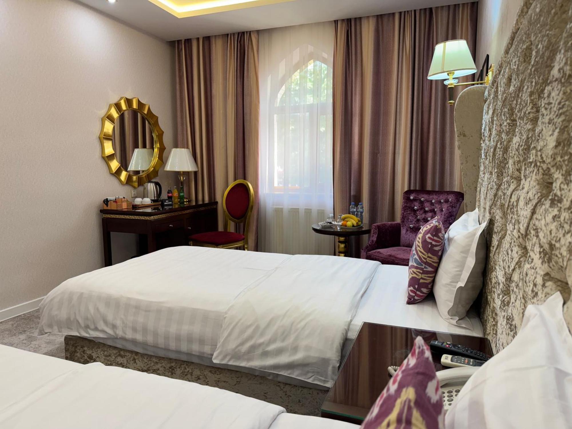 Emirhan Hotel Samarkand Esterno foto