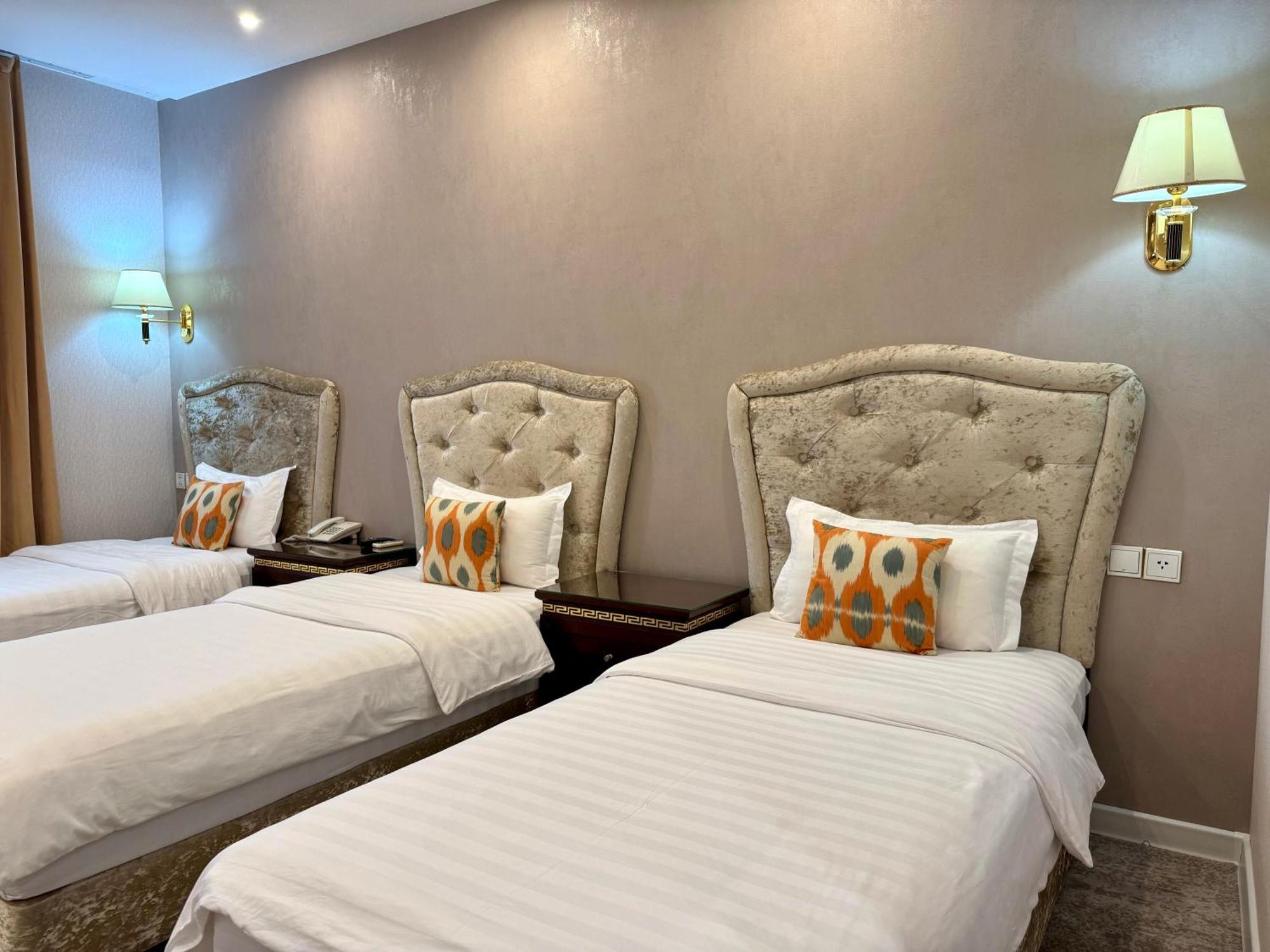 Emirhan Hotel Samarkand Esterno foto