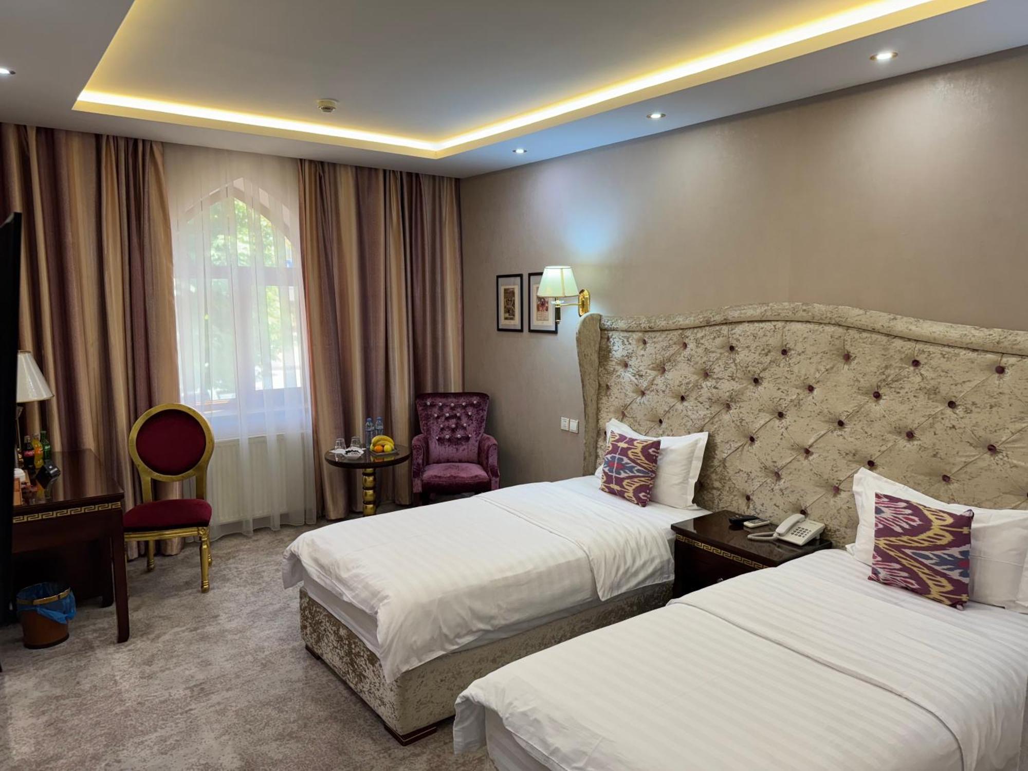 Emirhan Hotel Samarkand Esterno foto
