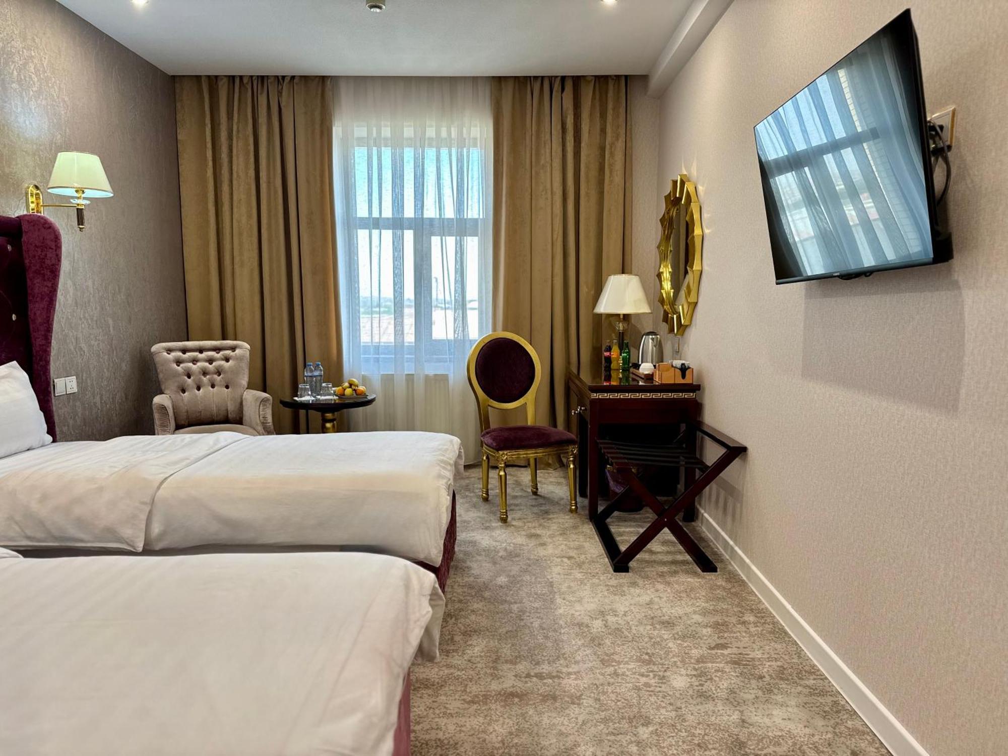 Emirhan Hotel Samarkand Esterno foto