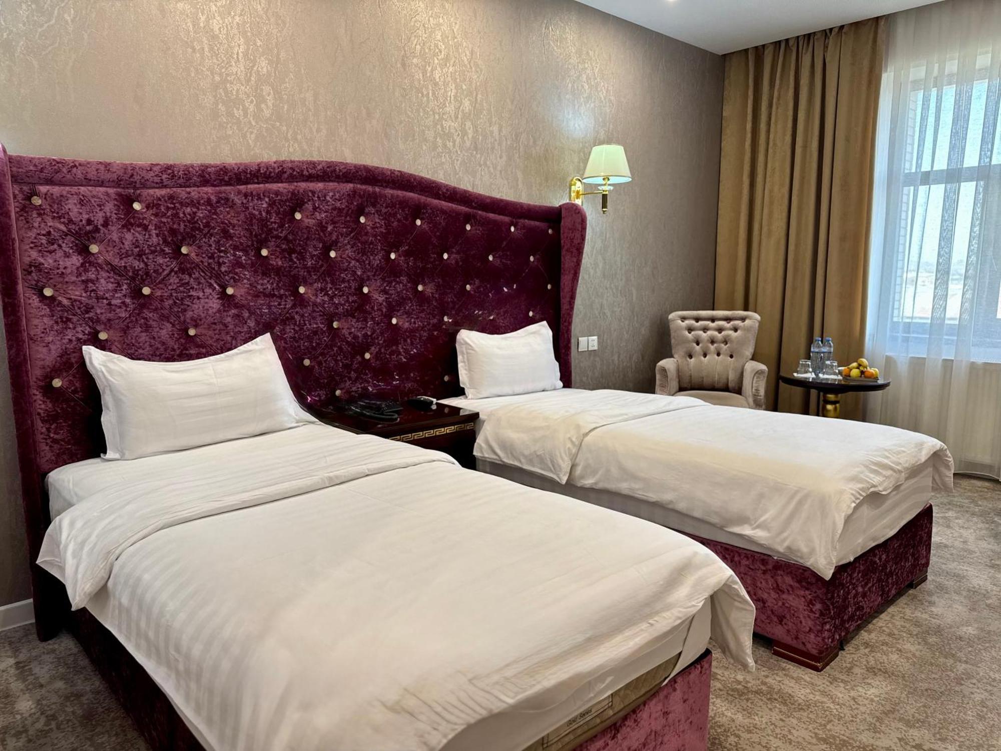 Emirhan Hotel Samarkand Esterno foto